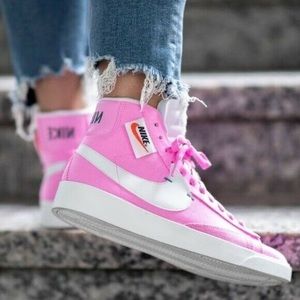 Nike Blazer Mid Rebel Psychic Pink
